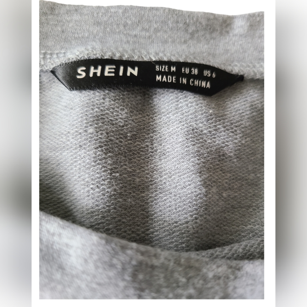 SHEIN | GRAPHIC LONG SLEEVE | STAY TRUE | STAY TRUE TO YOURSELF | SIZE MEDIUM - Picture 5 of 12